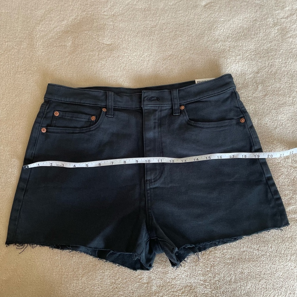 PINK Victoria Secret Shorts - Size 30 - Picture 6 of 10